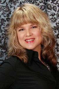 Author Gina Robinson